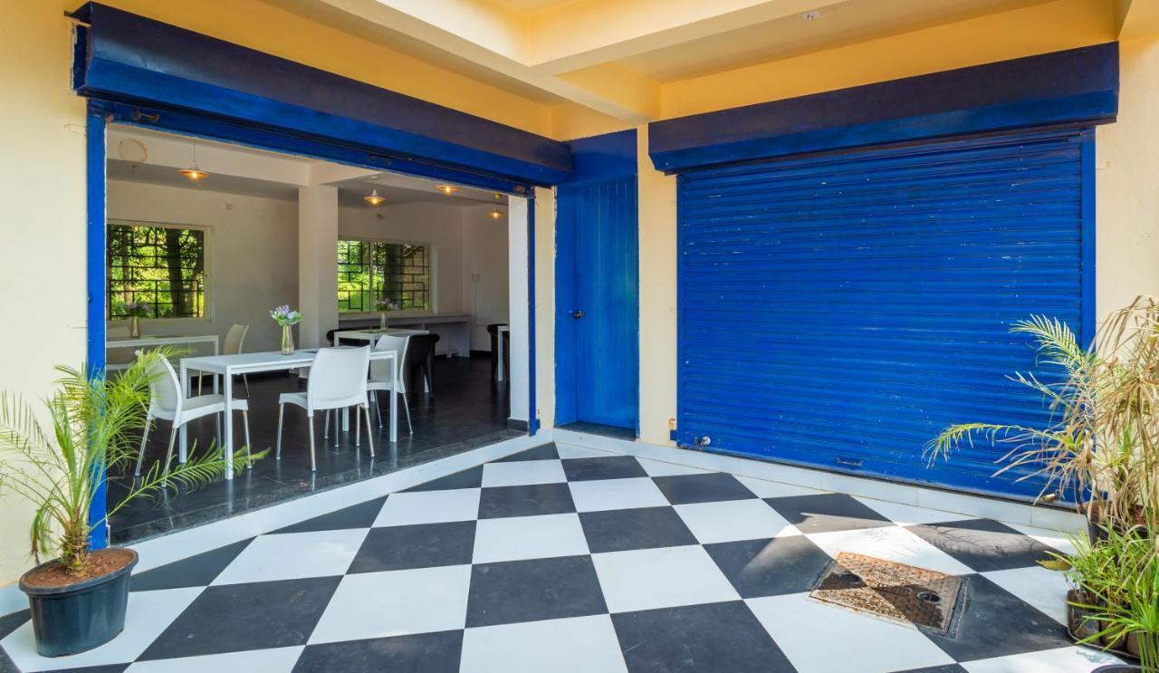 Blue Door Hotel Morjim Exterior photo